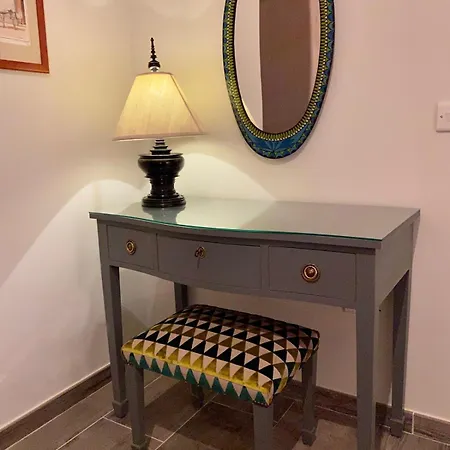 Сasa de vacaciones New Designer Townhouse *