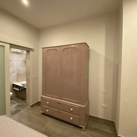 New Designer Townhouse בית נופש